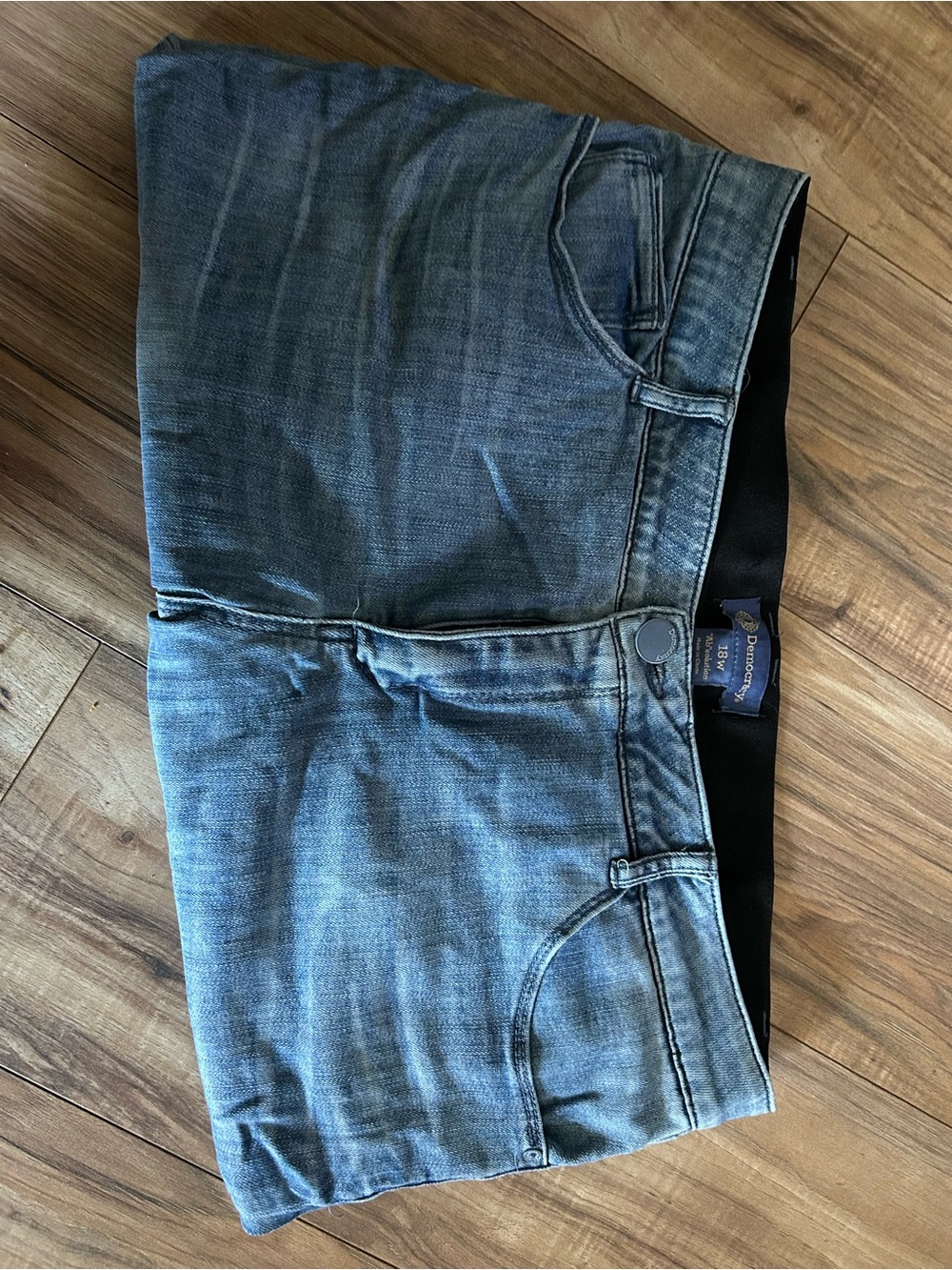 Democracy Women's Straight Leg Jeans in Light Blue Denim